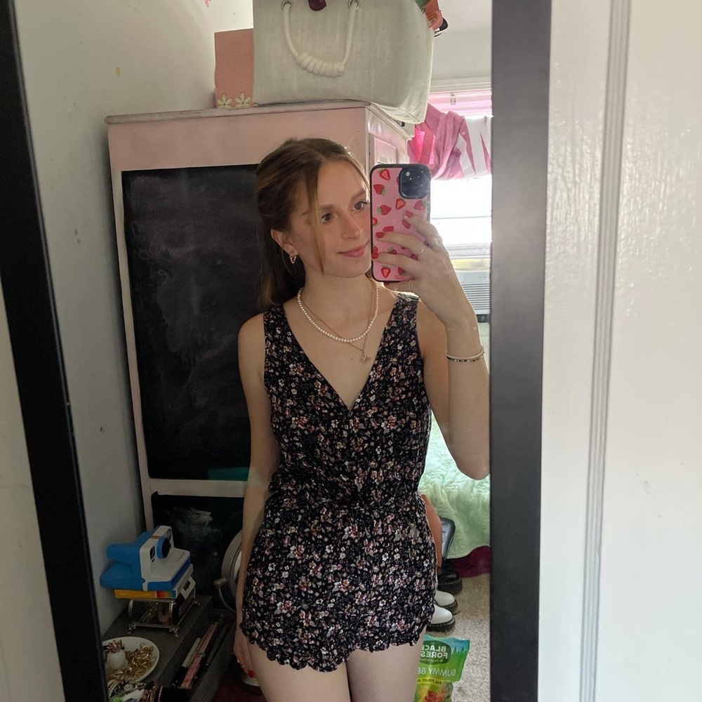 V-neck floral romper